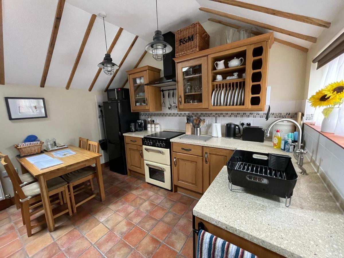All Seasons Cottage Breaks Saxmundham Exterior photo
